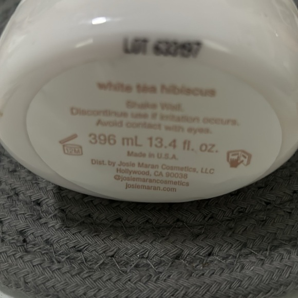 ❤️CLOSET CLOSING SALE❤️BNIB JOSIE MARAN ARGAN MILK, 13.4 fl oz, full size - Picture 3 of 3